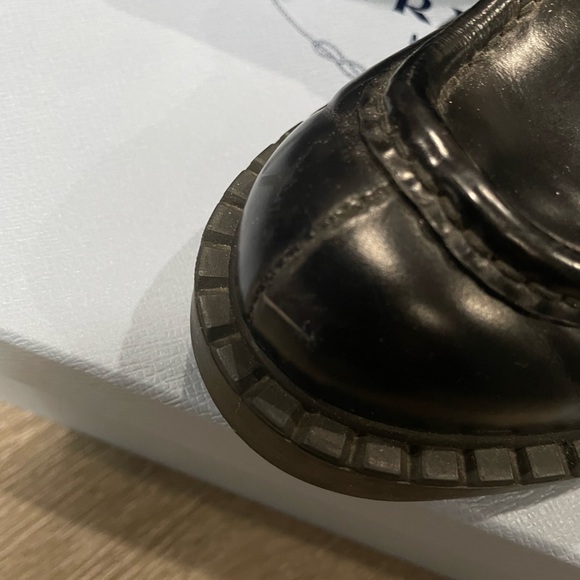 PRADA BRUSHED LEATHER LOAFERS / SIZE 5 / RETAIL $1200 - Picture 8 of 8